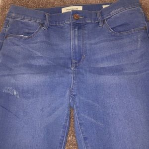 NWOT designed distressing